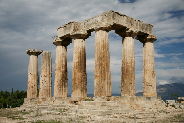 Ancient Corinth - The monolithic columns of the mid 6th cen. BC temple